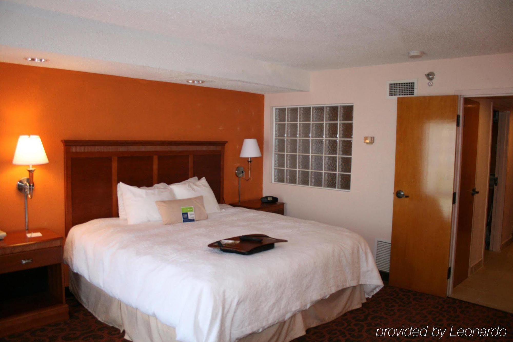 Hampton Inn Harbourgate North Myrtle Beach Room photo